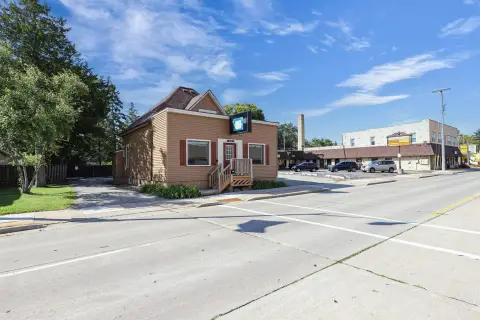 Open-Layout Retail Space