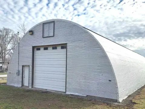 Well-Maintained Warehouse with Loft