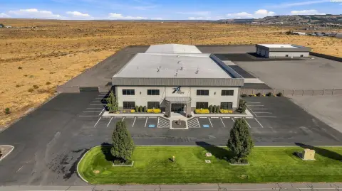 Flex Space Campus with Warehouses