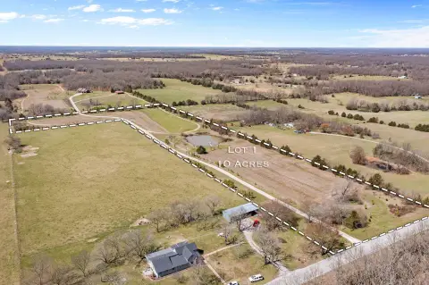 10 Acres in Republic, MO