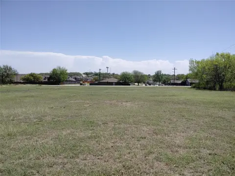 Commercial Land with Multiple Access Points