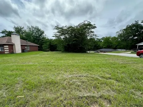 Vacant Corner Lot in Tyler