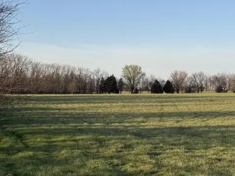 20 Acres Near I-44