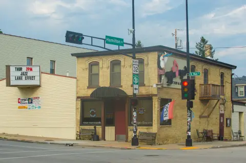 Tavern with Upstairs Apartment
