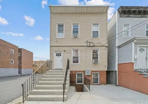Triplex with Rear ADU