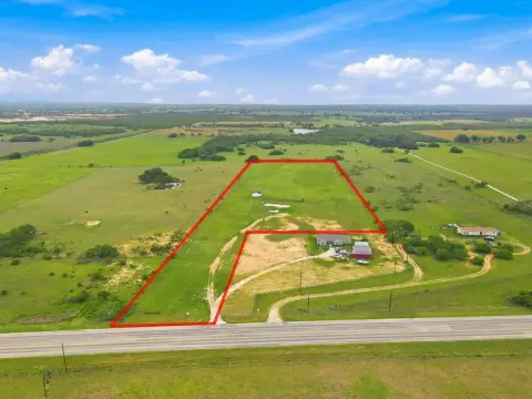 Floresville Land with Utilities