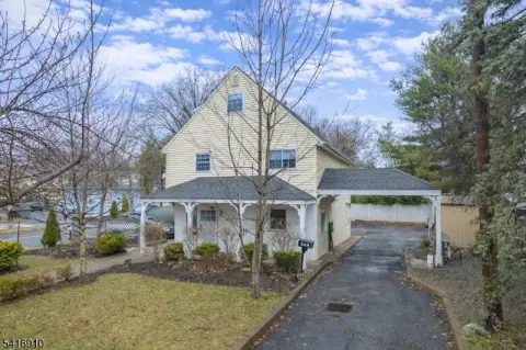 Mixed-Use Building in New Milford