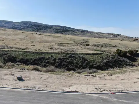 Residential Lot with Mountain Views