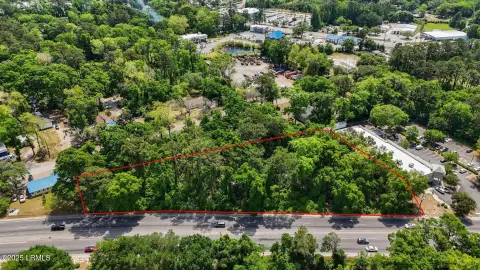 Prime Commercial Land on Gateway