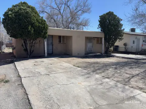 Albuquerque Duplex on Large Lot