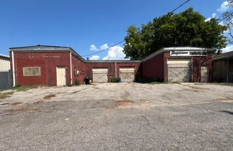 Garage, Warehouse, and Office Space