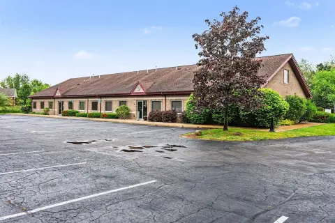 Single-Tenant Office Building