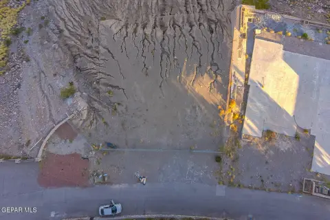 Land in Sierra Crest