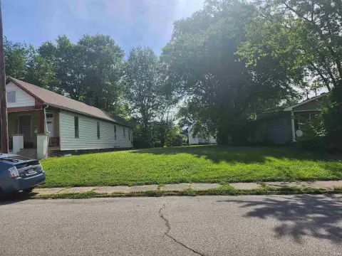 Evansville Residential Land Opportunity