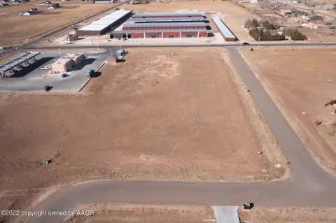 Commercial Land in Growing Area