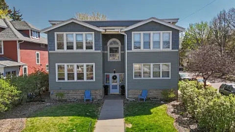 6-Unit Apartment Building