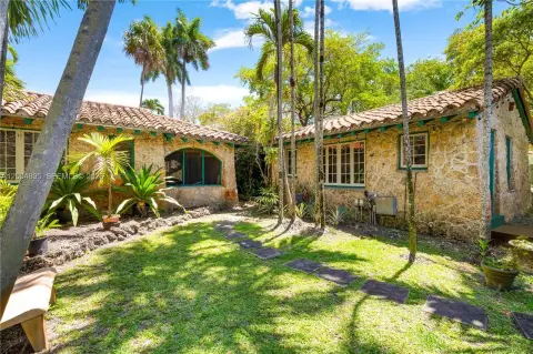 Coral Rock Village Multifamily Property