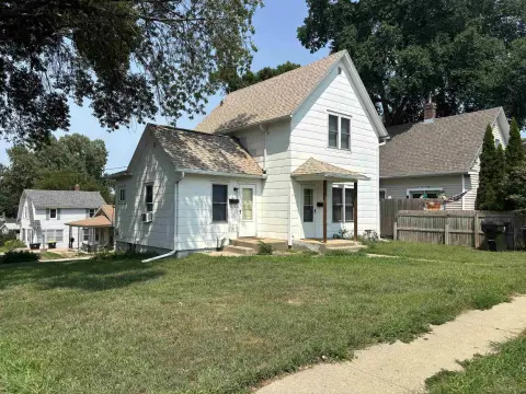 Duplex with Studio Apartment