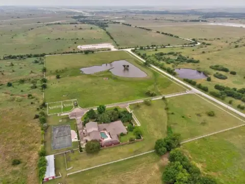 Equestrian Estate Near Fort Worth