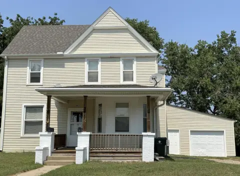 Up-Down Duplex with Attached Garage