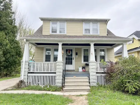 Milwaukee Duplex with Updated Mechanicals