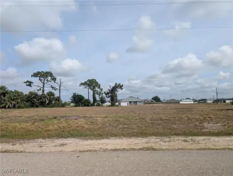 Commercial Lot in Cape Coral