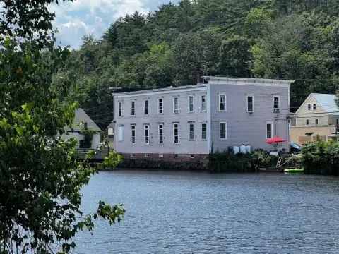 Mixed-Use Building with Expansion Approval