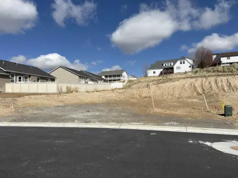 Residential Lot in University Area