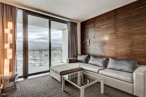 Furnished High-Rise Studio in Las Vegas