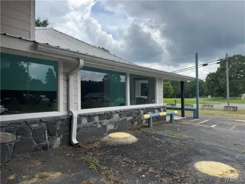 Retail Building with Drive-Thru Configuration