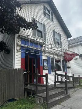 Mixed-Use Building with Apartment