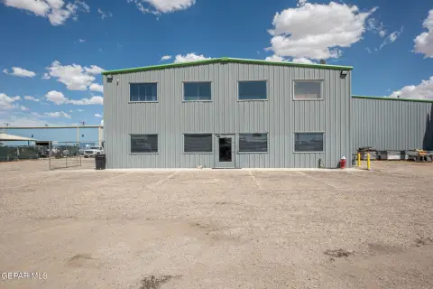 El Paso Office Warehouse Facility