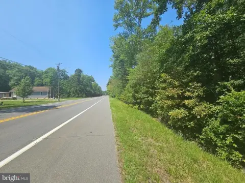 Expansive 33+ Acre Parcel