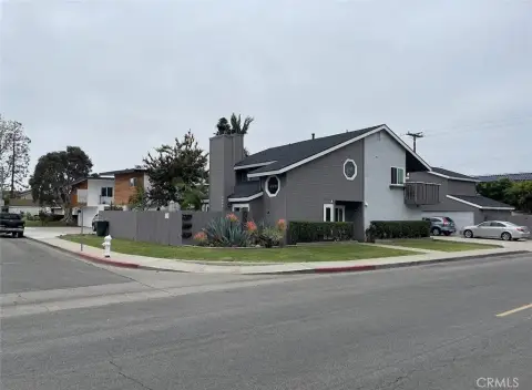 Triplex Two-Bedroom Townhome