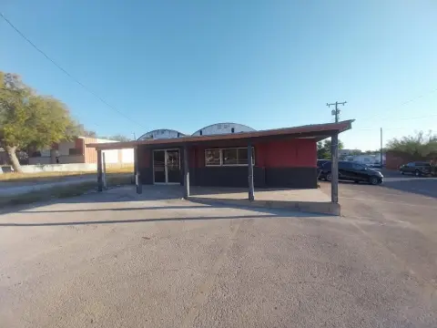 Retail Space in Eagle Pass