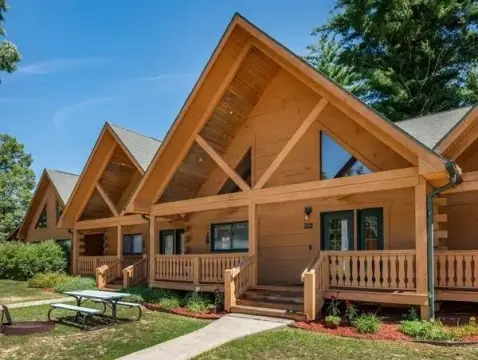 Short-Term Rental Portfolio in Warrens