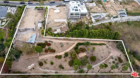 Land with Expansive Views