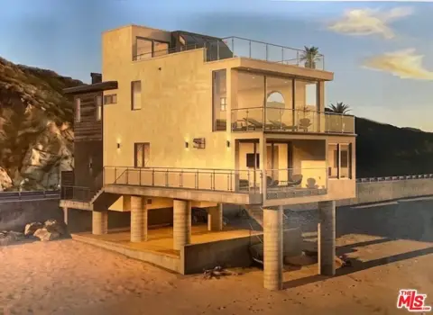 Las Tunas Beach Land Opportunity