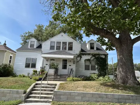 Duplex with Fenced Backyard