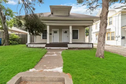 Updated 1-Bed Duplex Income