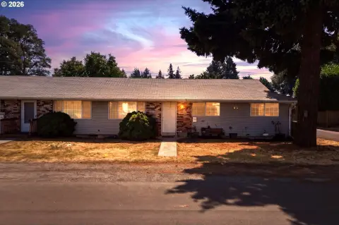 Duplex with Fenced Backyards