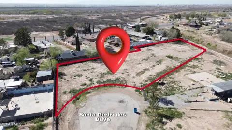 Residential Land in Socorro, TX