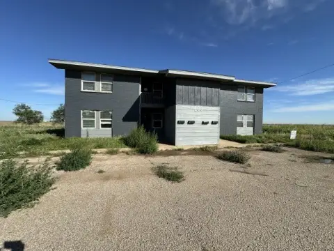 Vacant Quadplex with Two-Bed Units