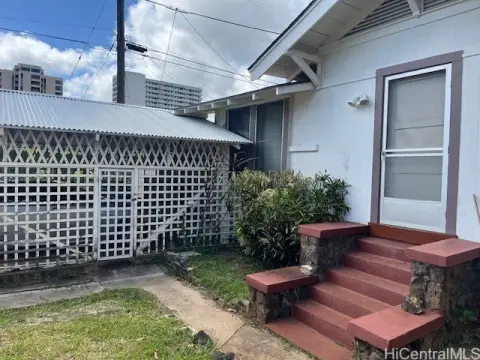 Residential Income Triplex Property