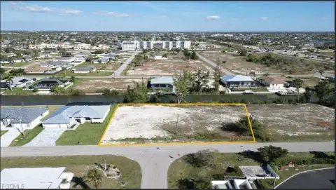 Gulf Access Lot Opportunity