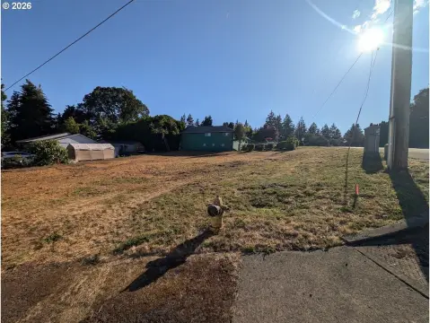 Duplex-Eligible Residential Lot