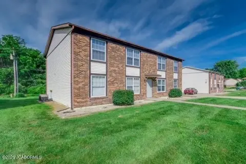 Renovated Eight-Unit Apartment Property