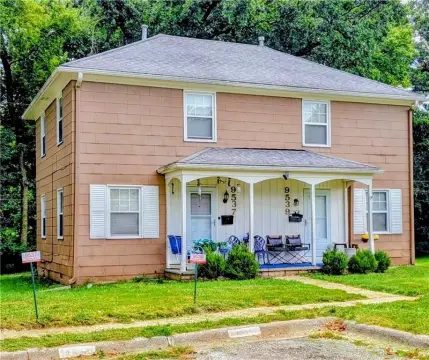 Updated Duplex with Private Entrances