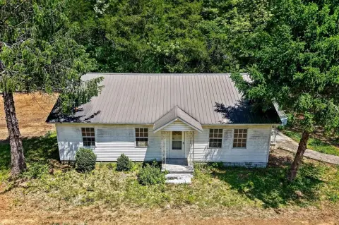 Whitleyville Wooded Retreat on 125 Acres