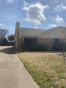 Duplex with Covered Parking